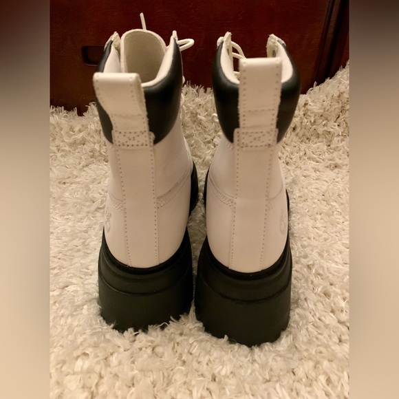 Timberland Sky Waterproof Lace-Up
Platform Boot (9M; Bright White) - Picture 14 of 16